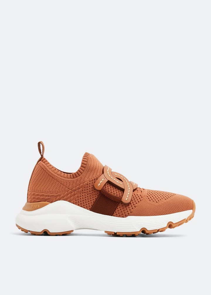 25SS Tod's KATE SLIP ON ラウンドトゥ エンボスロゴ スニーカー Woman ホワイト レザー プラットフォーム スニーカー