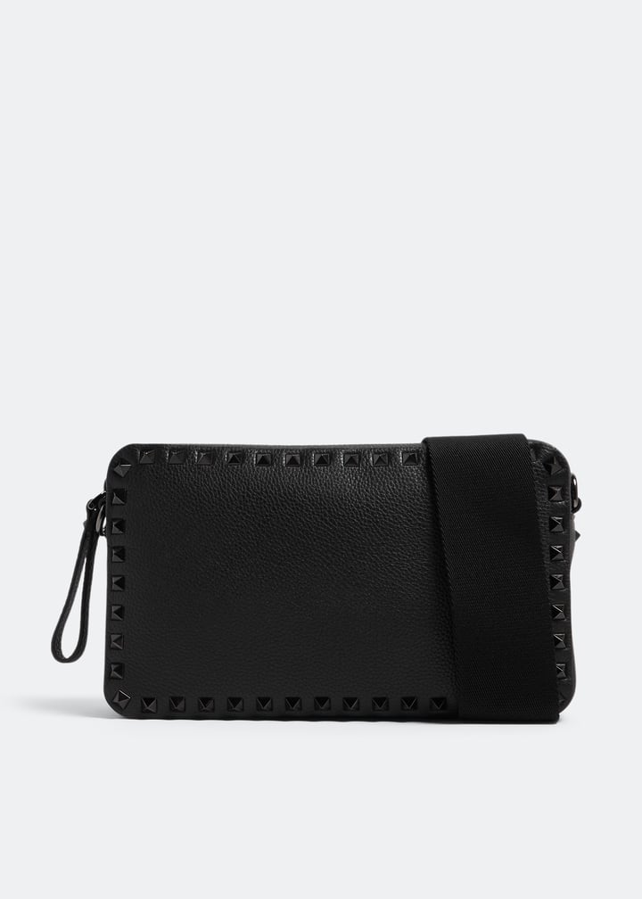 【関税&送料込】Valentino Garavani Wallets Black Valentino Garavani Rockstud messenger bag for Men - Black in