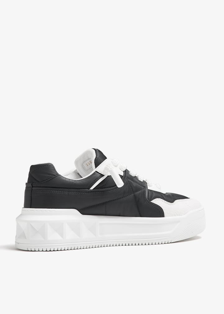 Valentino Garavani One Stud XL sneakers for Men - Black in