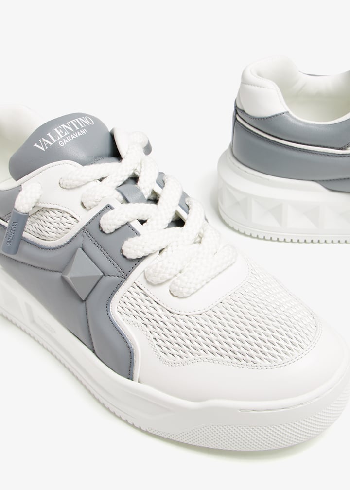 【関税&送料込】Valentino Garavani One Stud Sneakers Valentino Garavani One Stud XL sneakers for Men - White in