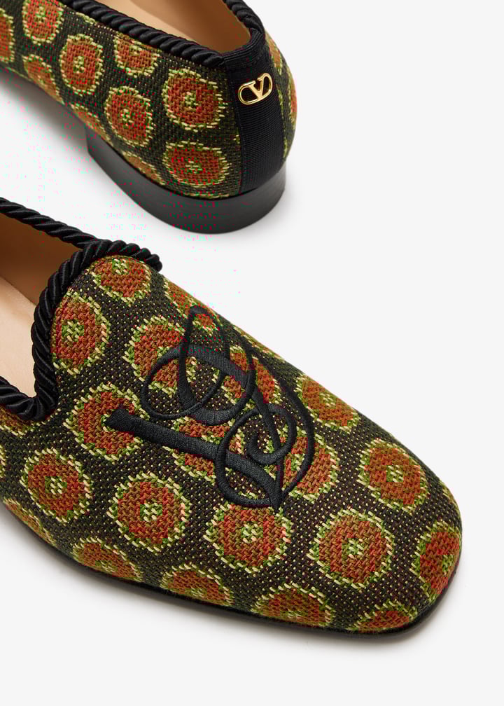 Valentino Garavani 5W2S0C49VODI16 関税送料込 Valentino Garavani VG Les Alcôvettes slip-on loafers for Men