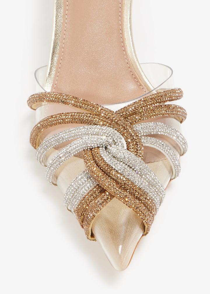 zendaya-gold_5.jpg?ts=20260418020615