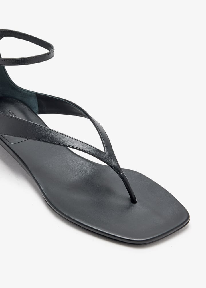 zio-black_5.jpg?ts=20260225020616