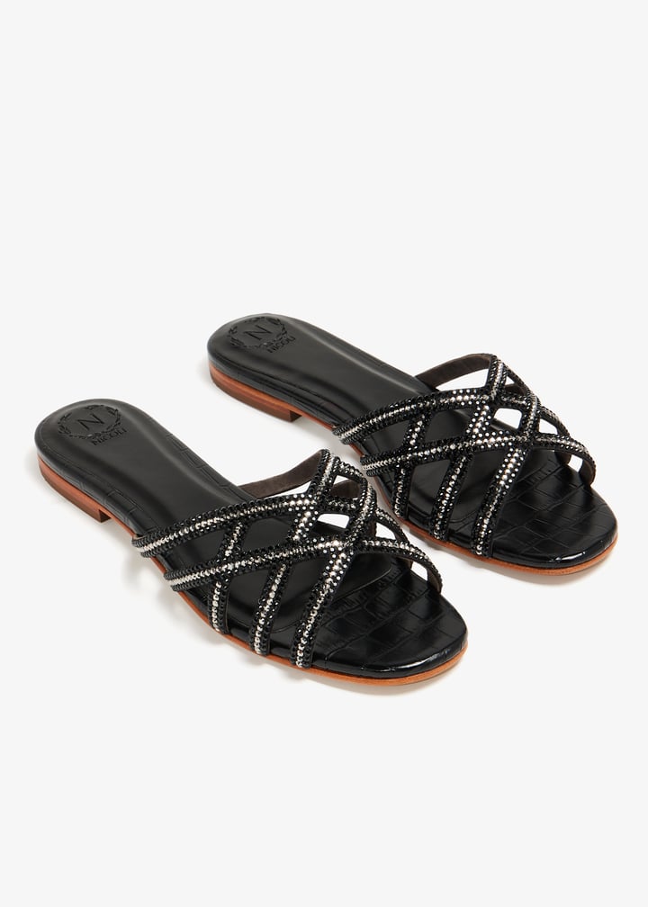 zuri-blkcr6_5.jpg?ts=20240117030517