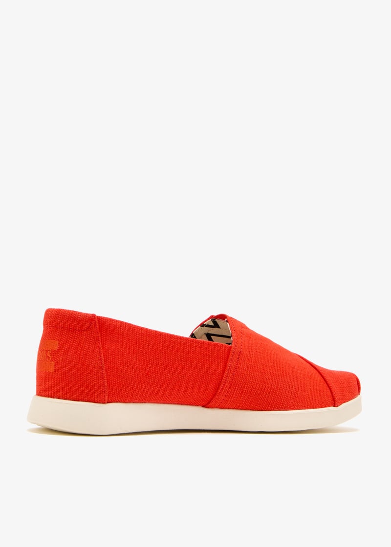 10021925-red_6.jpg?ts=20250501031514