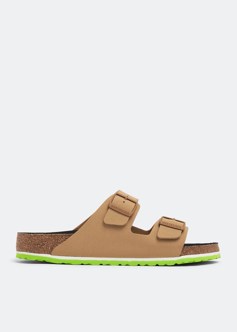 1024536-brown_1.jpg?ts=20230304030510
