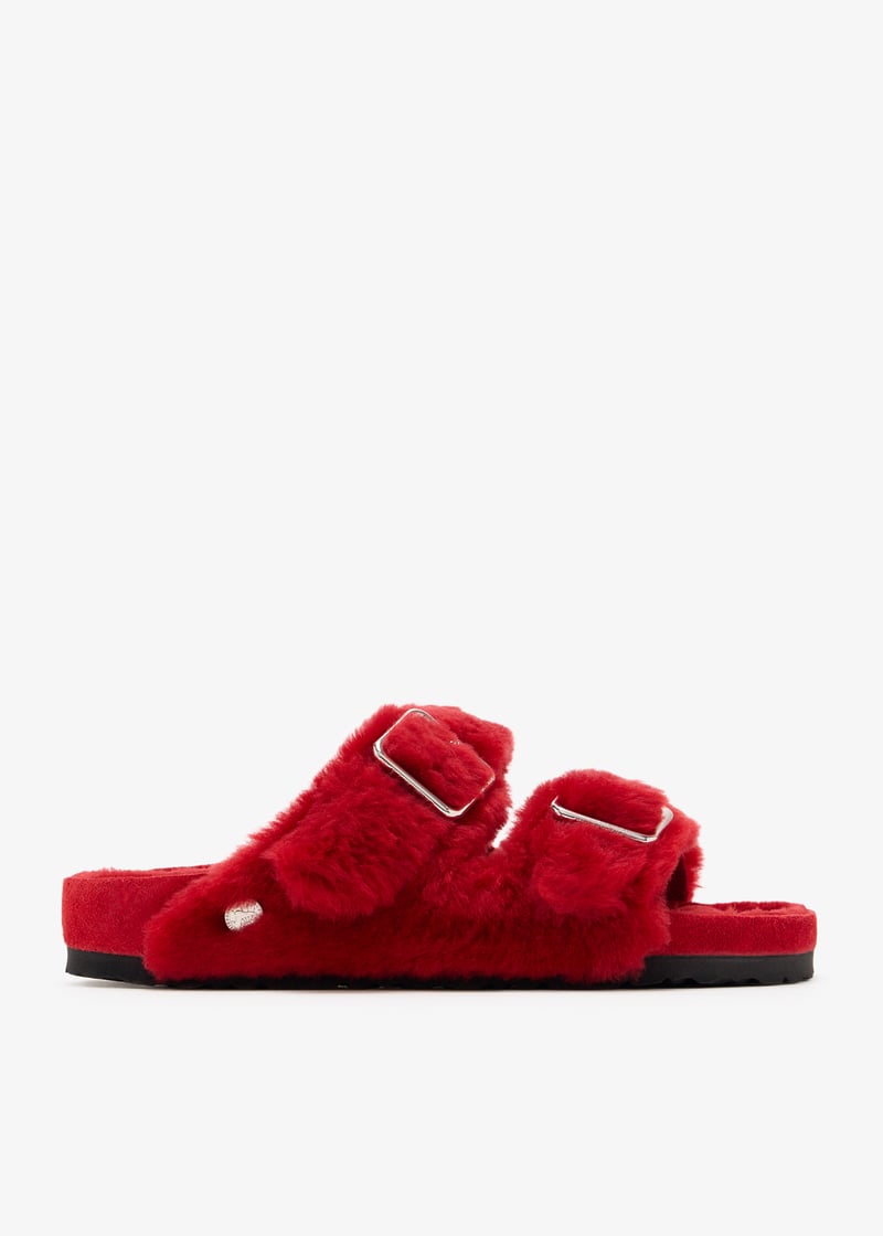 1029928-red_1.jpg?ts=20250101030514