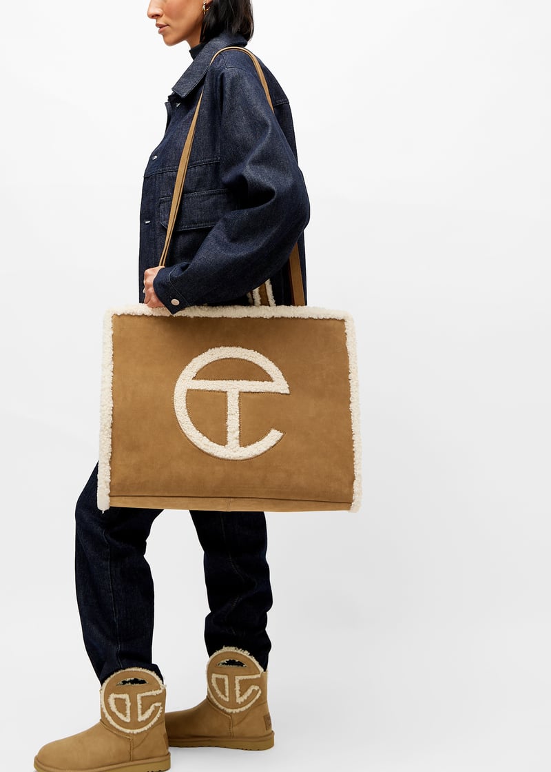 人気が高い UGG x TELFAR Large shopper bag for Women - Brown in UAE バッグ