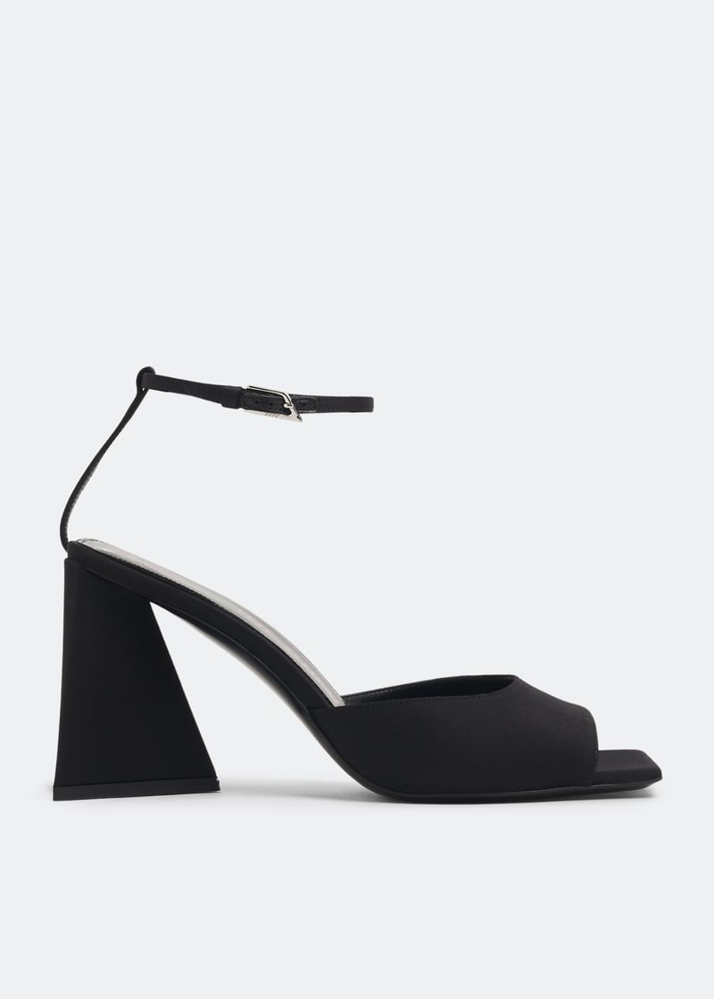 231ws599v015100-black_1.jpg?ts=20221216143008