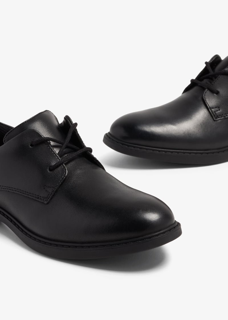26142831-black_3.jpg?ts=20231024143131