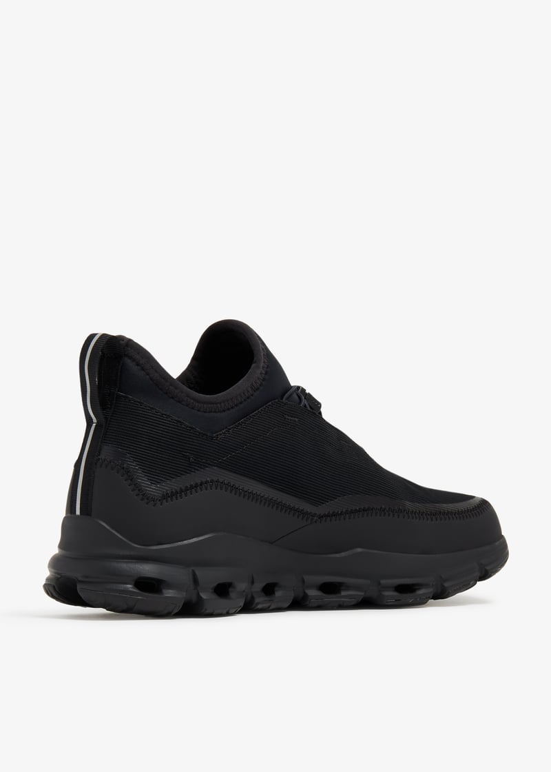 3wd30250485-allblk_4.jpg?ts=20231104031614