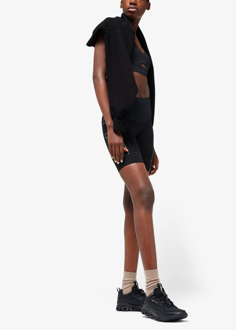 3wd30370485-allblk_2.jpg?ts=20240829033031