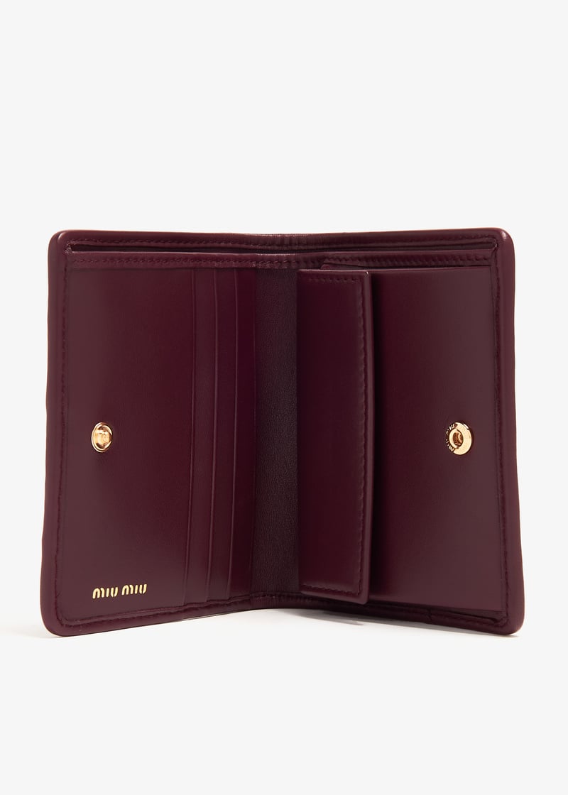 Leather wallet Miu Miu Burgundy in Leather - 50899374