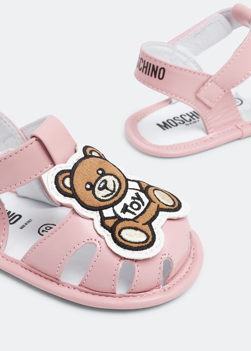 7425601-pink_2.jpg?ts=20230225032021