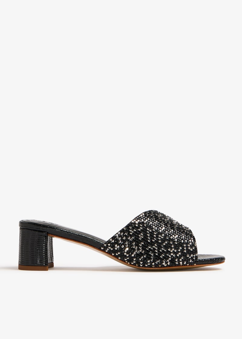 alessia-black_1.jpg?ts=20240215034513