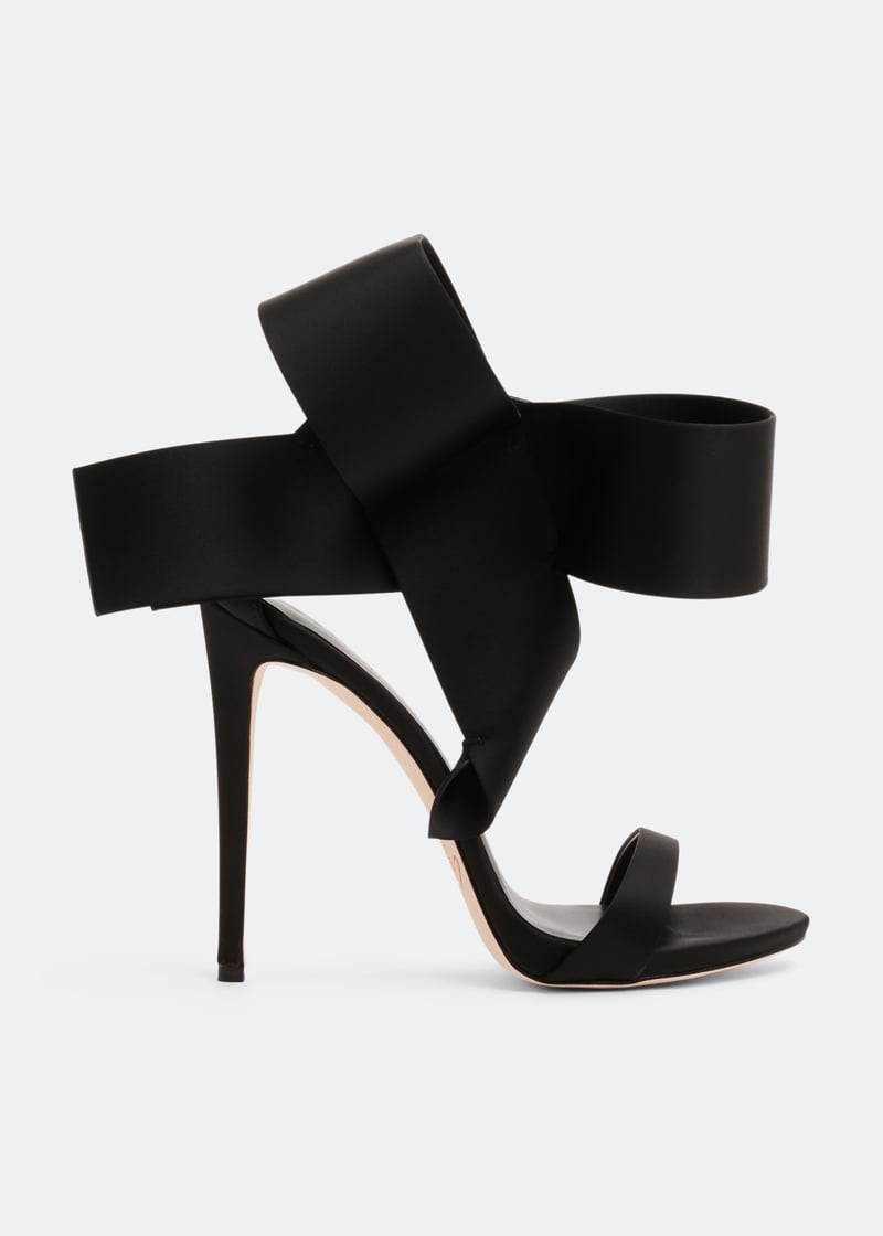 blacksatinopentoe-blk_1.jpg?ts=20220818030511