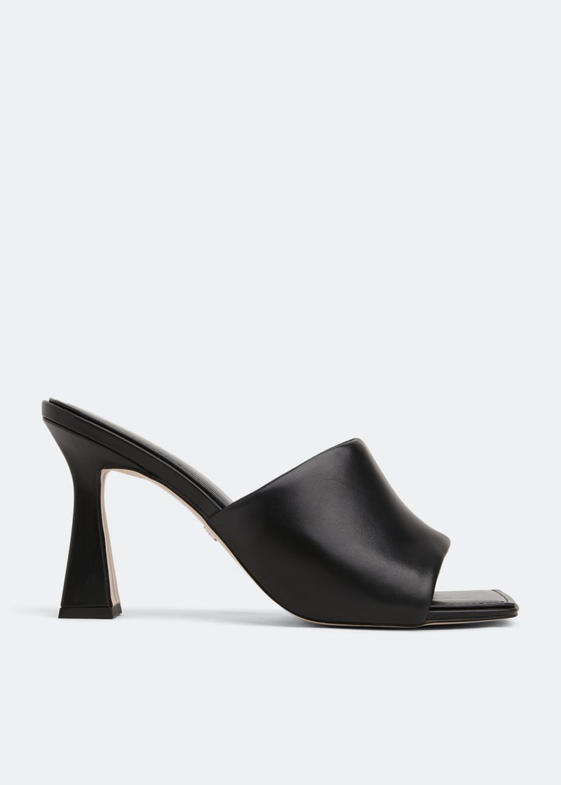 carmen-black_1.jpg?ts=20220505183622