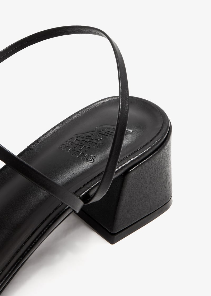 chorablockheel-black_5.jpg?ts=20240404034522
