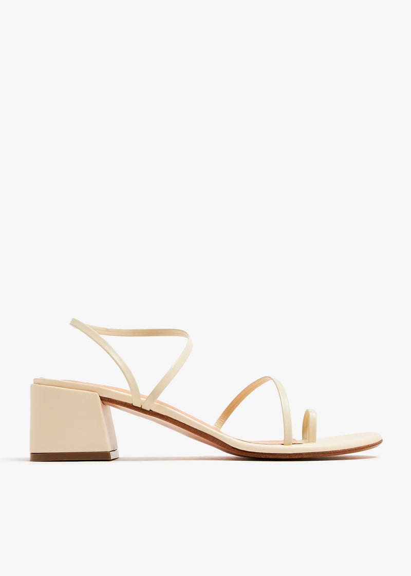 chorablockheel-offwht_1.jpg?ts=20240404034522