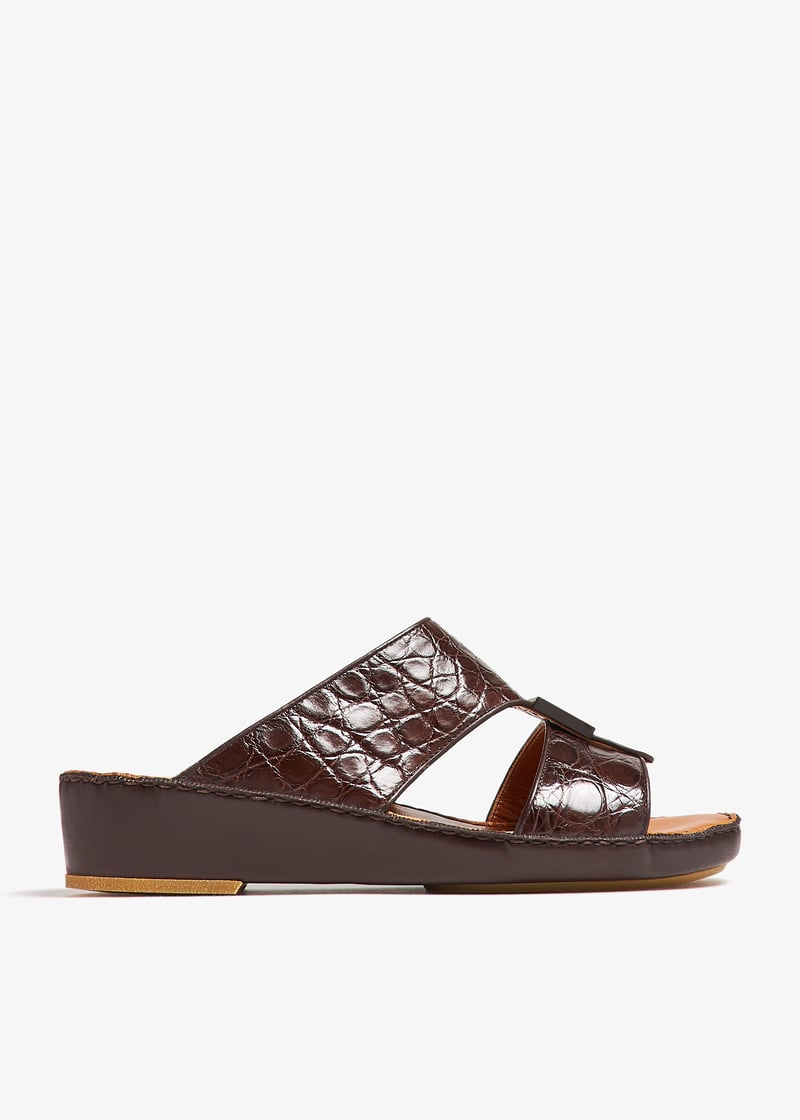 croc1081lb-brown_1.jpg?ts=20241001035014