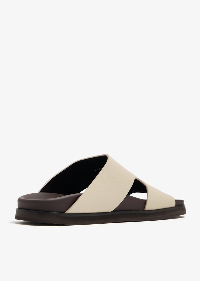 dcf1508amano-offwhite_4.jpg?ts=20240229035630