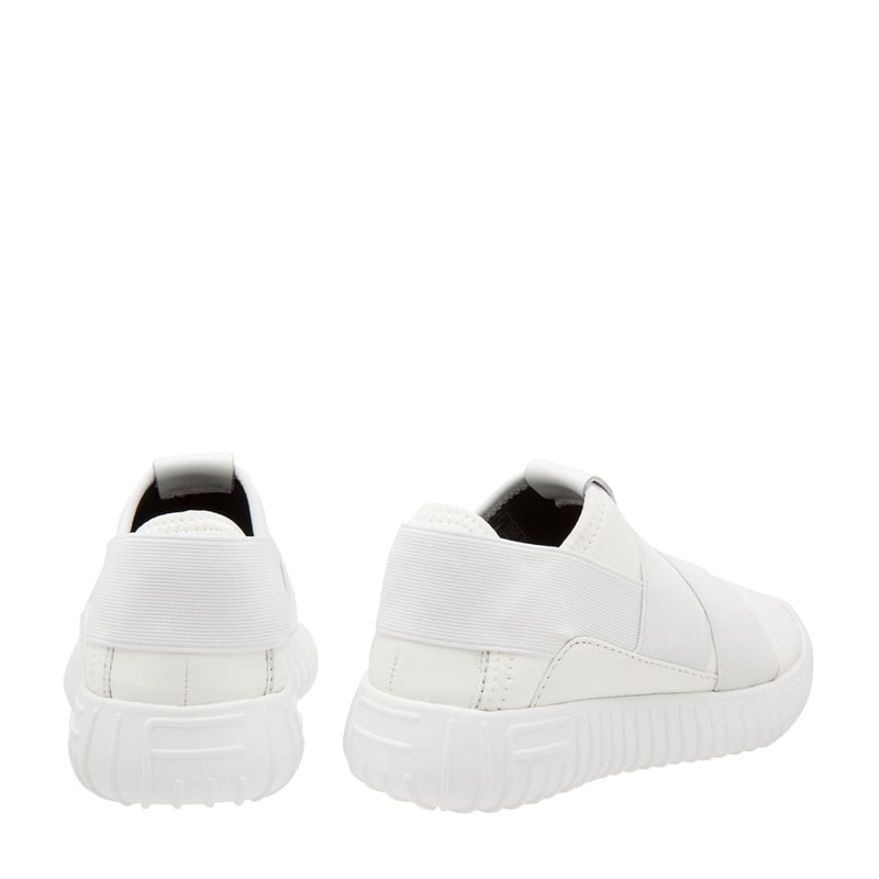 dinghygang_wrong-wht_3.jpg
