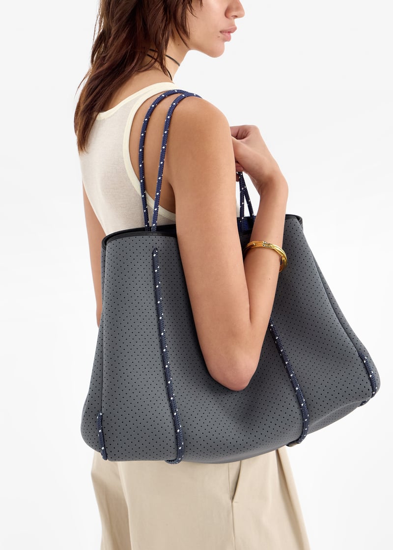 ♡STATE OF ESCAPE TOTE LIGHT GRAY M（STATE OF ESCAPE