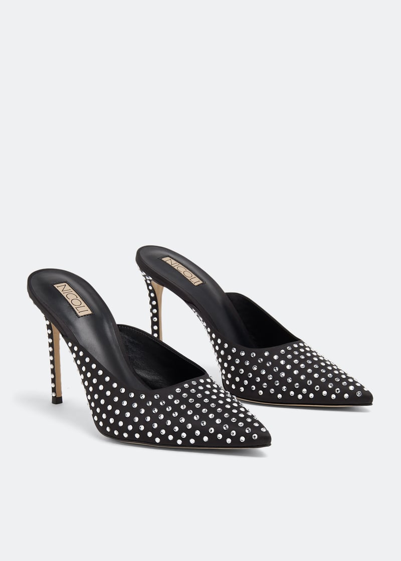 fabienne-black_5.jpg?ts=20230302033027