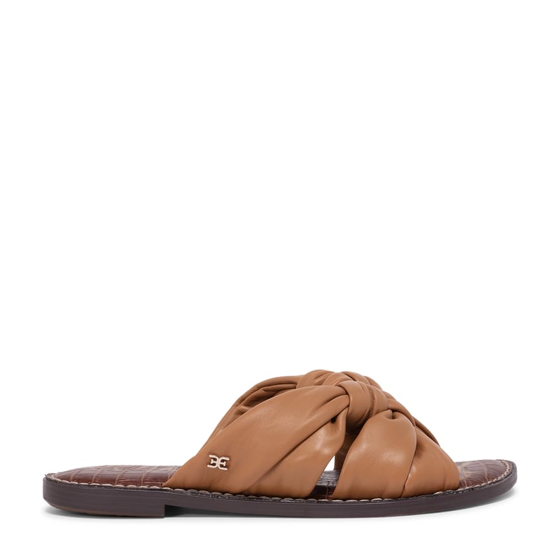 garson-camel_1.jpg?ts=20220505183920