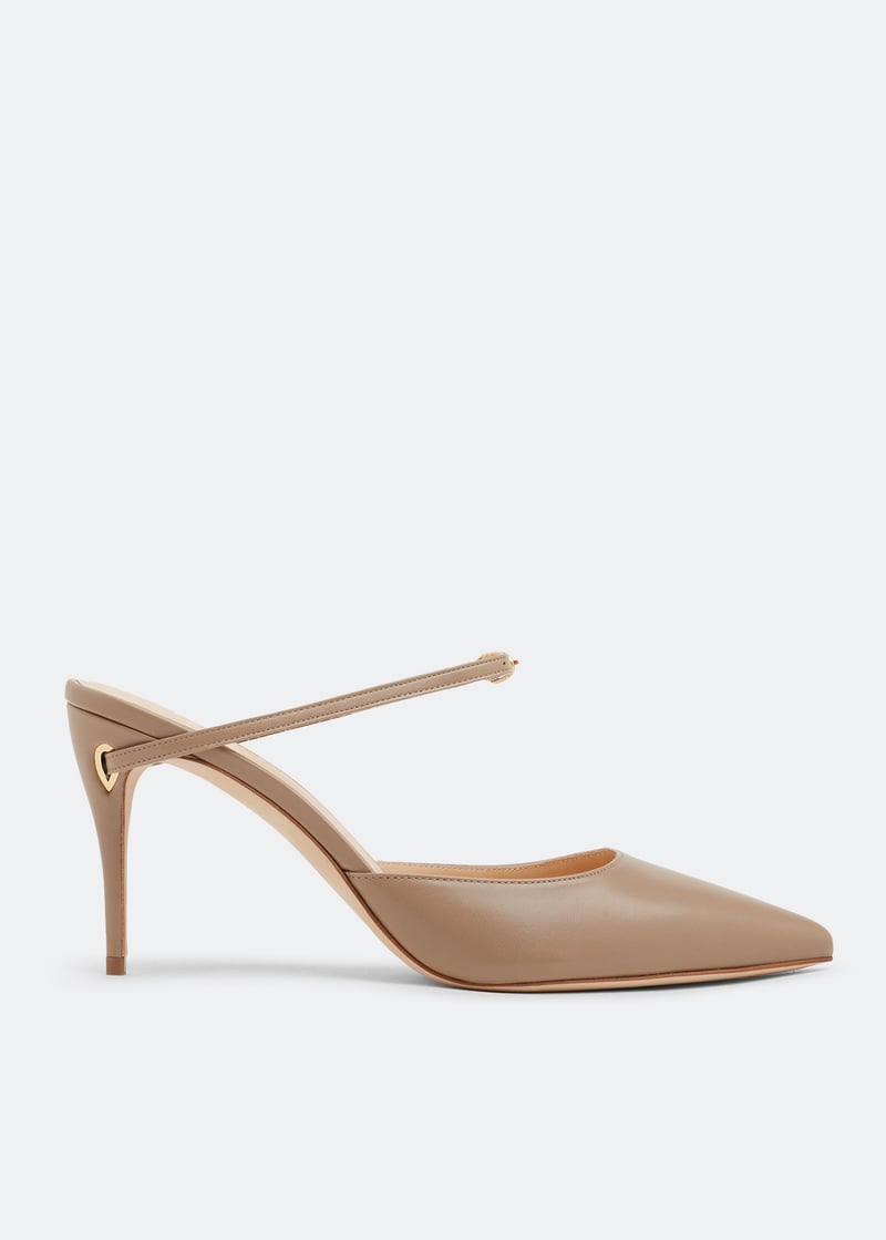 giuseppe85-ltaupe_1.jpg?ts=20220504183758