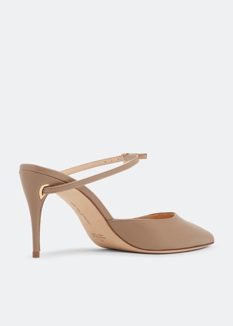 giuseppe85-ltaupe_4.jpg?ts=20220504183758