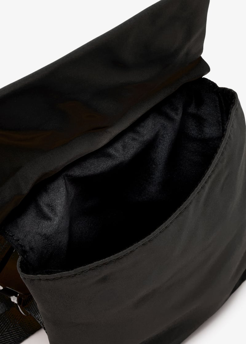 gst-blk_7.jpg?ts=20250424030520