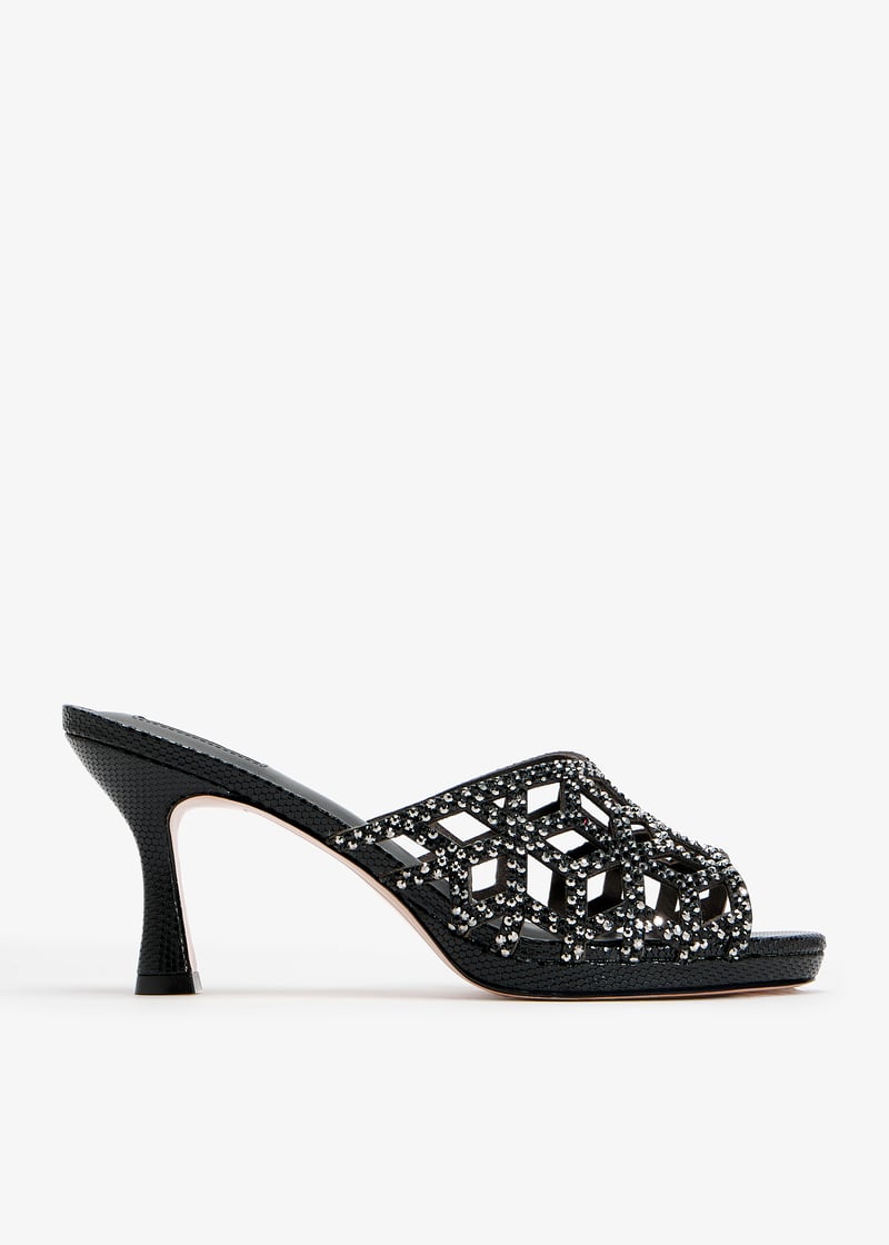 hazen-black_1.jpg?ts=20250122032015