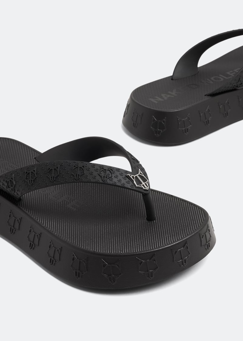 holiday-black_3.jpg?ts=20230406150508
