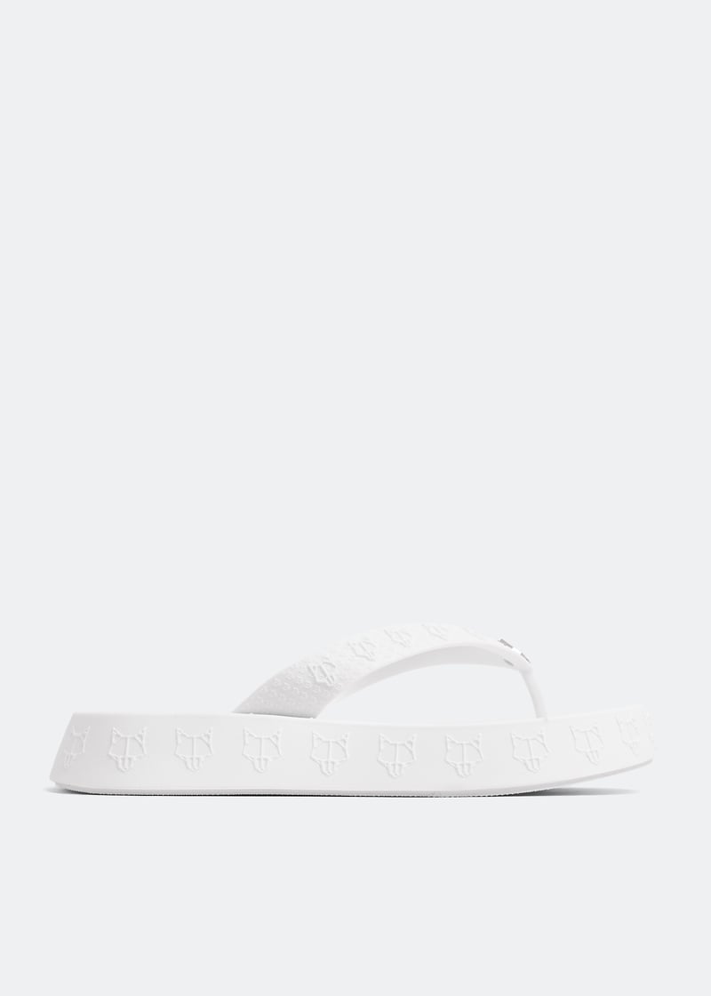 holiday-white_1.jpg?ts=20230406150508