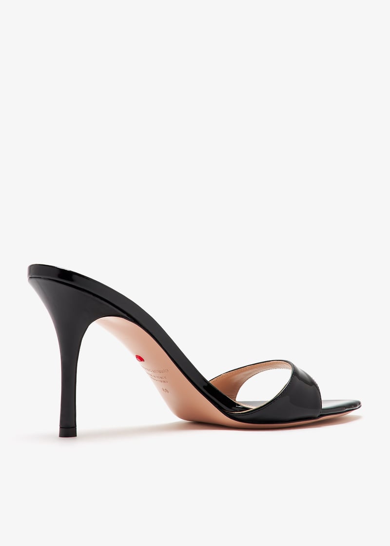 irina-85-black_6.jpg?ts=20241106040613