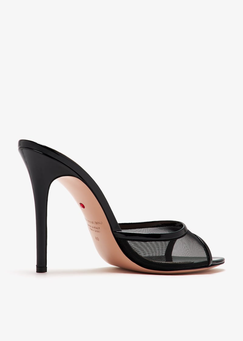 julia-105-black_6.jpg?ts=20241106030520