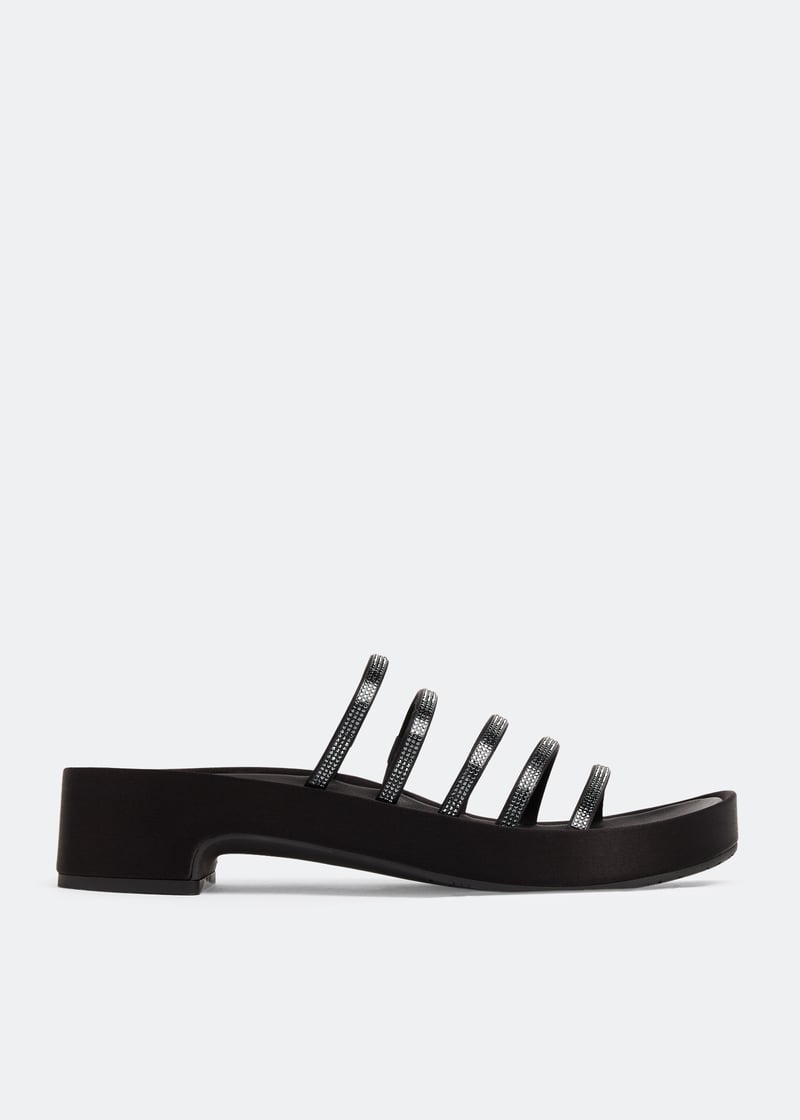 laryn-black_1.jpg?ts=20230723030510