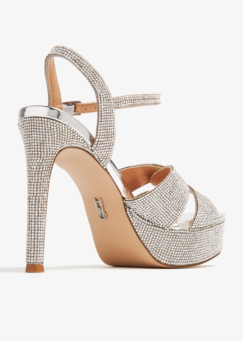 lavi10s1-968_6.jpg?ts=20240308030518