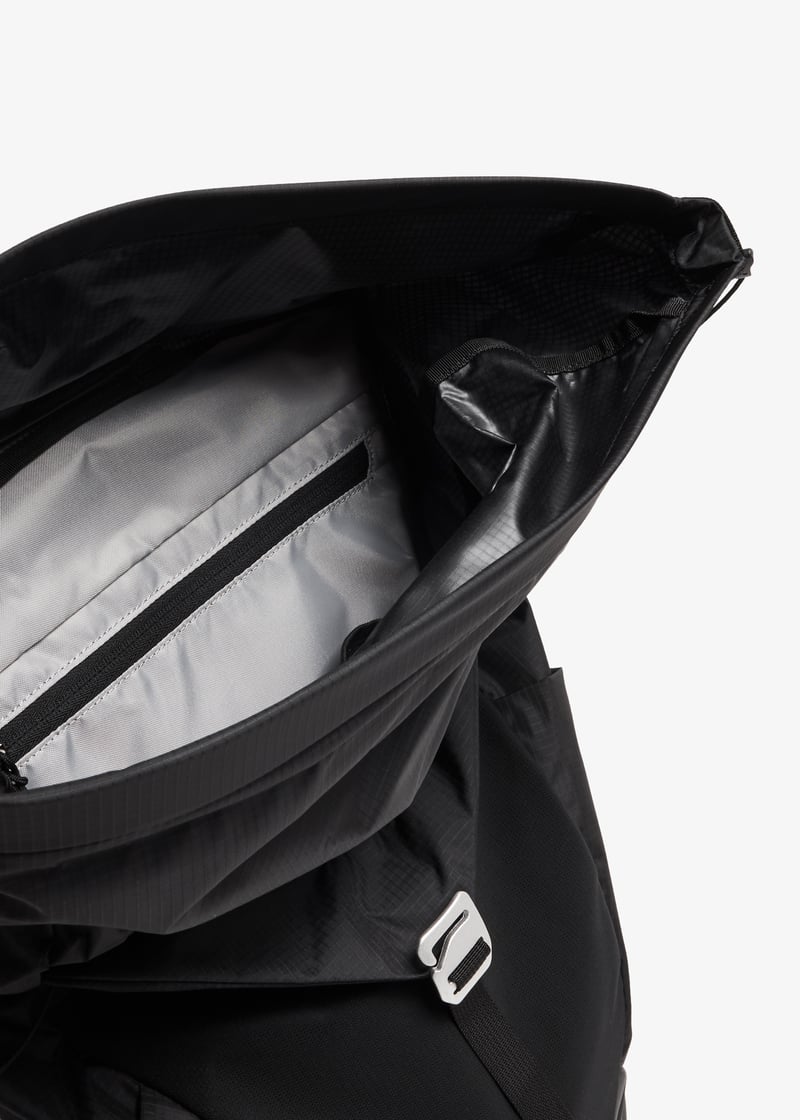 lc2251900-black_7.jpg?ts=20240301060716
