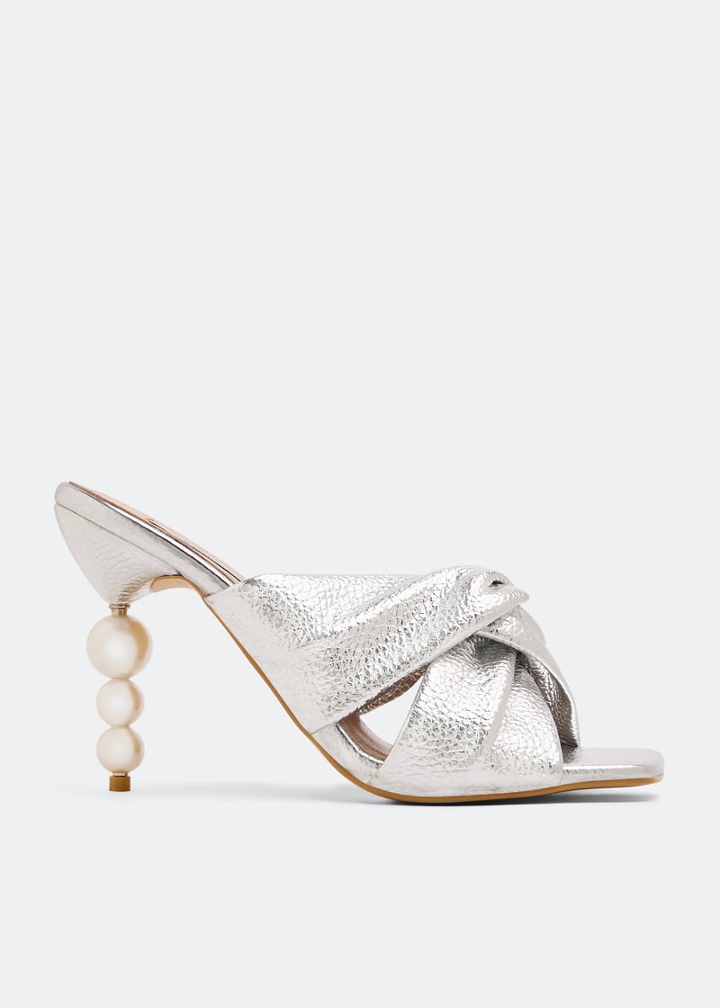 lescamelias-silver_1.jpg?ts=20220831030511