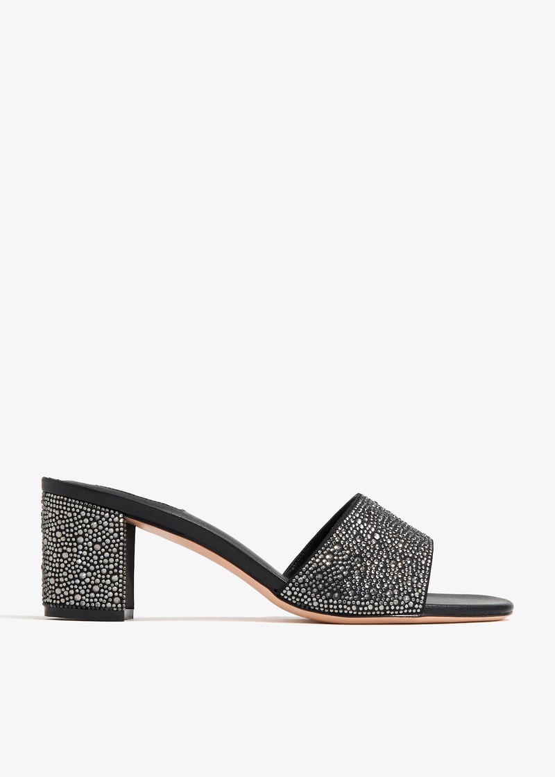 linnea-black_1.jpg?ts=20240911034528