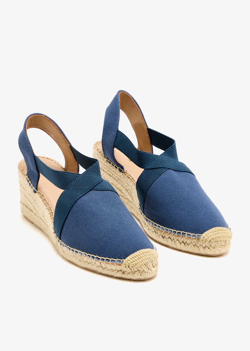 lucia-navy_7.jpg?ts=20250517040219
