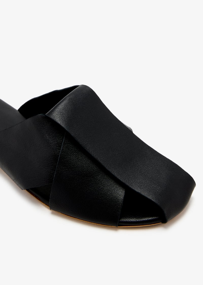 lyali-black_5.jpg?ts=20241219034031