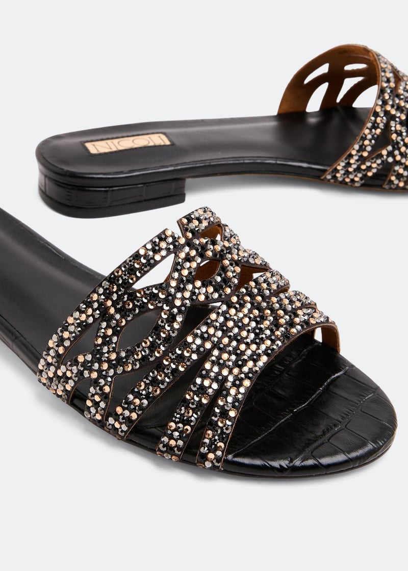 marily-black_3.jpg?ts=20220822203005