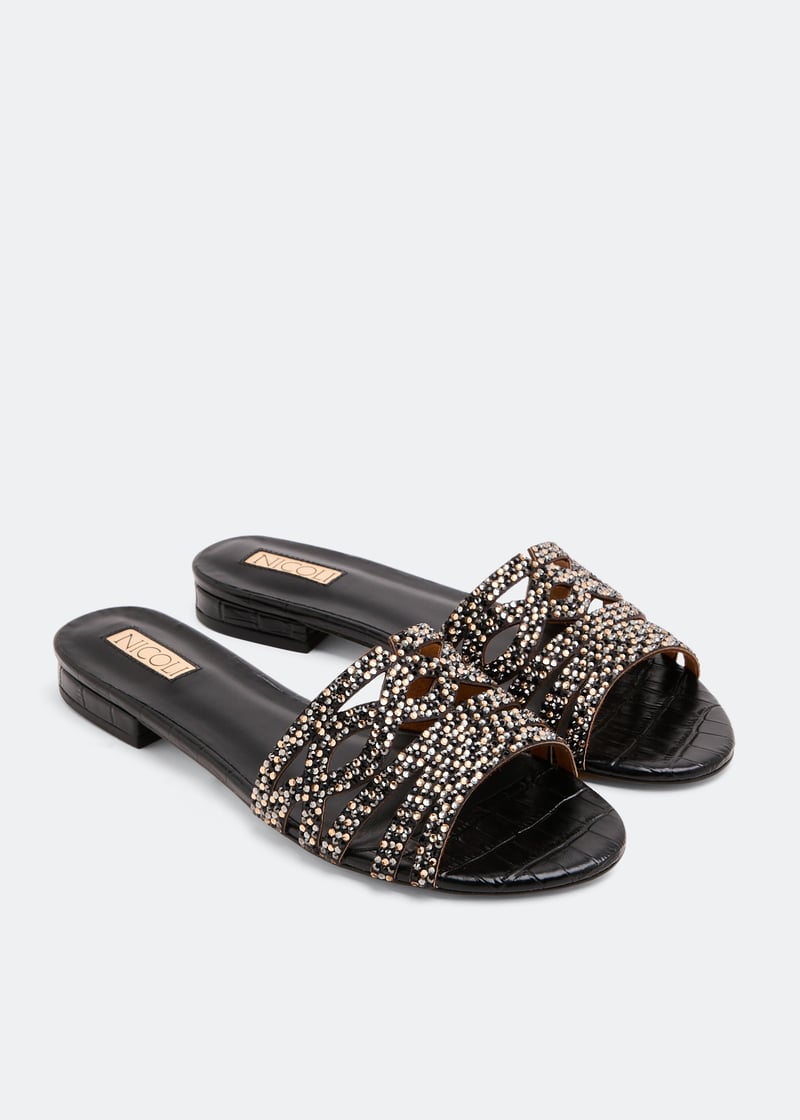 marily-black_5.jpg?ts=20220822203005