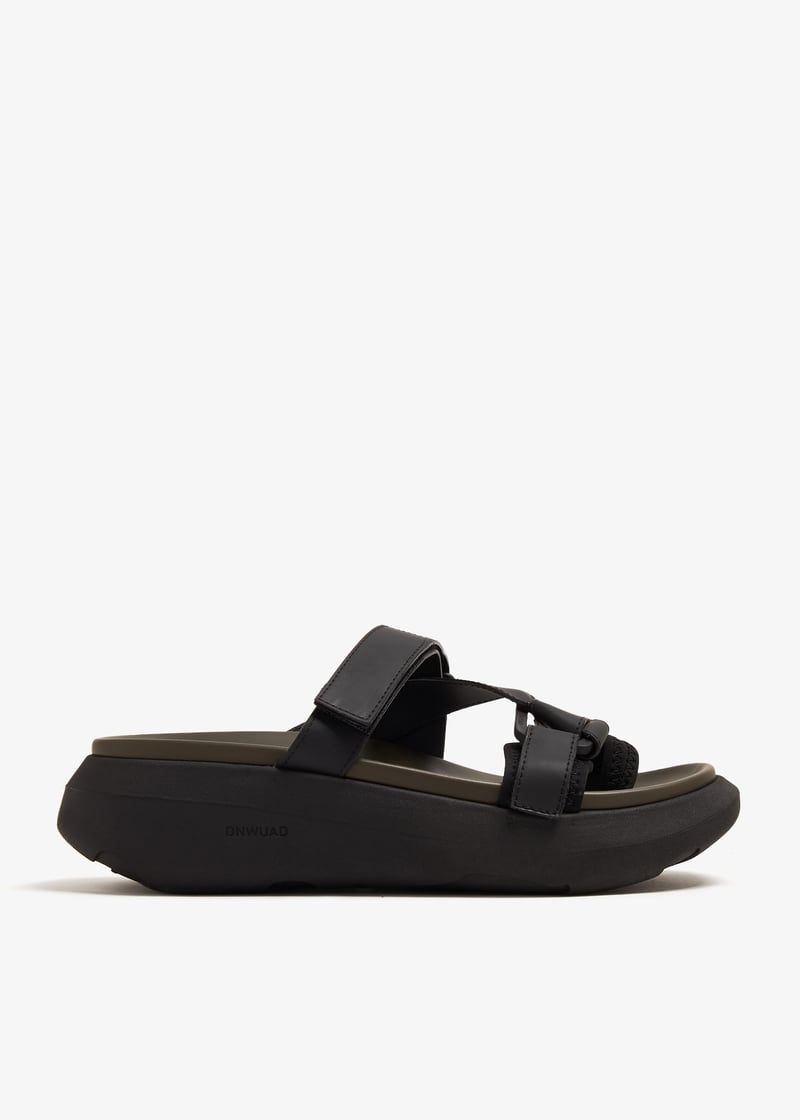 mw001e38wpb-black_1.jpg?ts=20240424140013