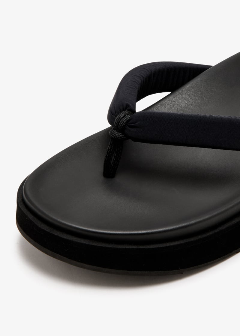 mw001e55-black_5.jpg?ts=20250422030514
