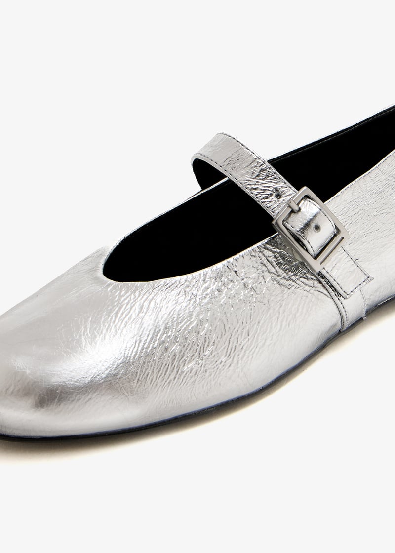 pernille-silver_5.jpg?ts=20250520042702