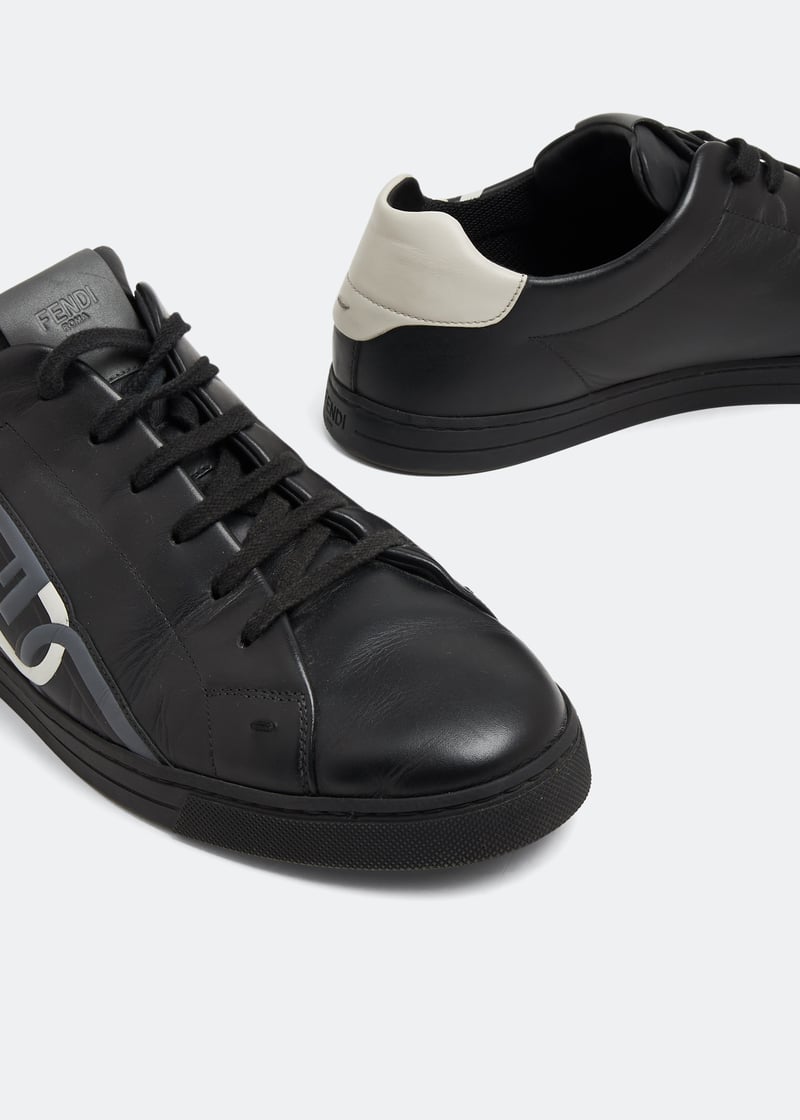 【現品限り一斉値下げ！】 FENDI in Black - Men for sneakers Overlay O'Lock Pre-Loved その他